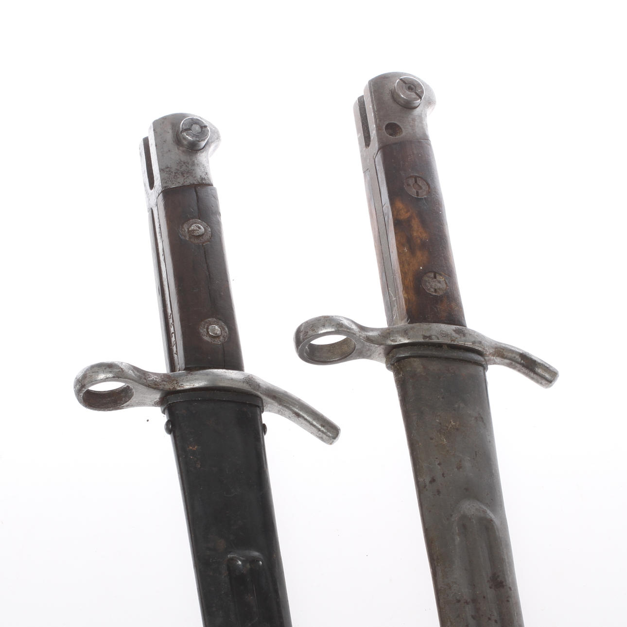 BAJONETTER, 2 st, Fiskars, Finland, 1900-tal.