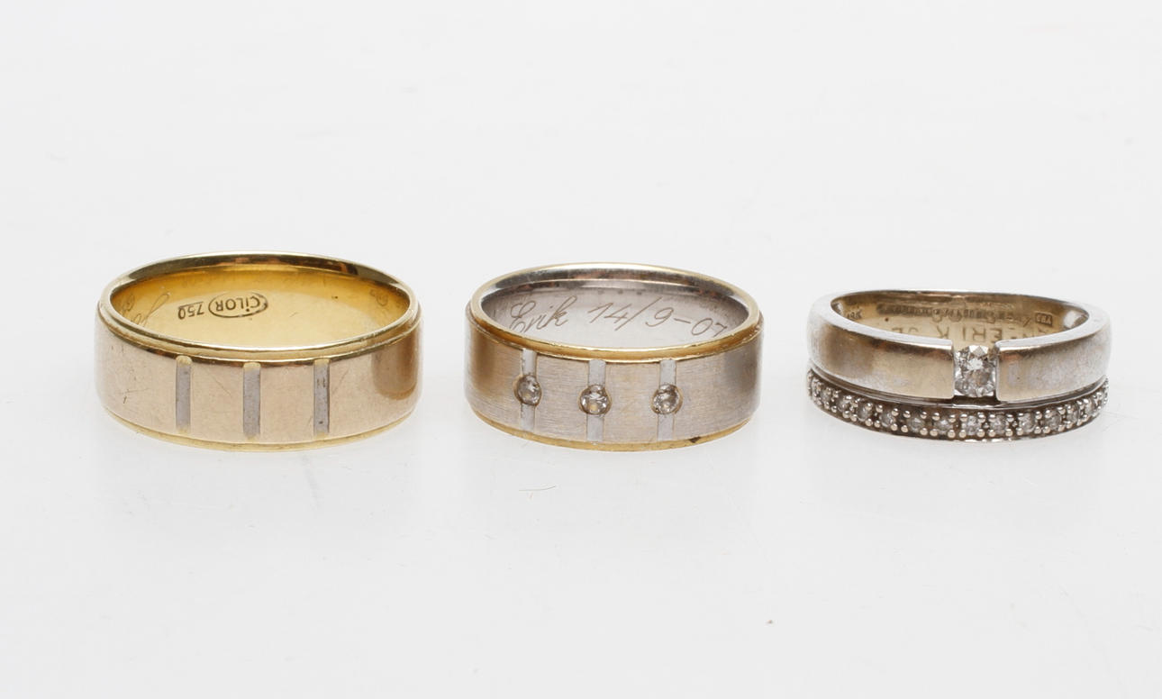 RINGAR, 3 st, 18k guld, vikt ca 22 gr.