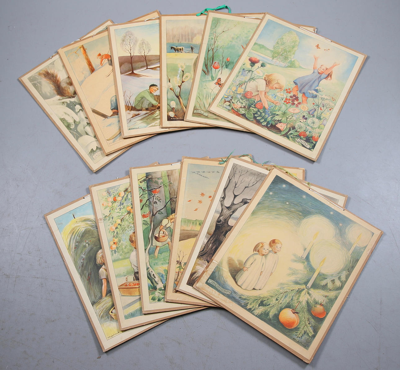 SKOLPLANSCHER, 12 st, Kerstin Frykstrand "Månadstavlor", 1900-talets mitt.