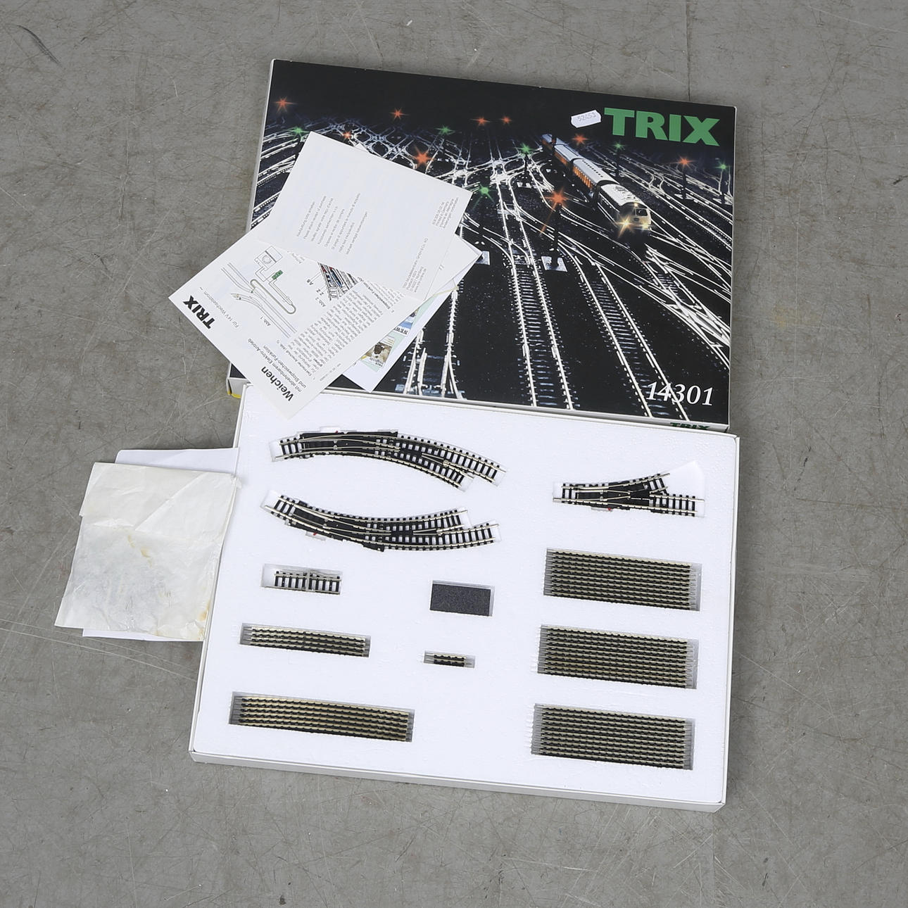 MINITRIX extension kit 14301, unused.