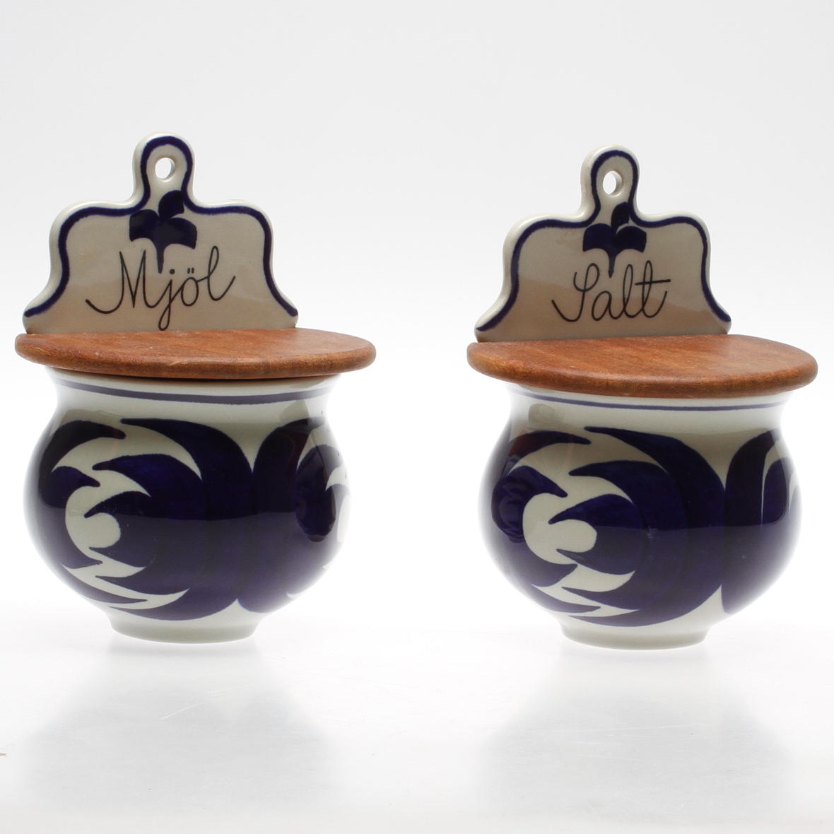 SKEPPOR, 2 st. Marianne Westman, Rörstrand.