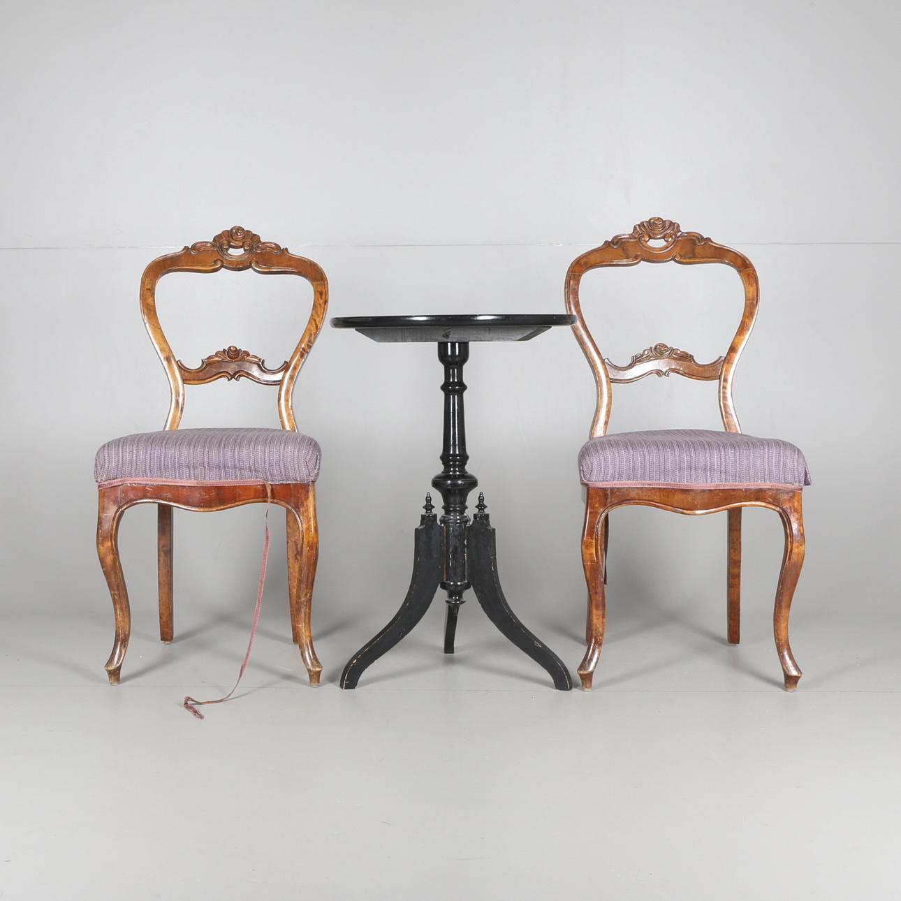 STOLAR, ett par, nyrokoko, samt PELARBORD, 18/1900-tal.