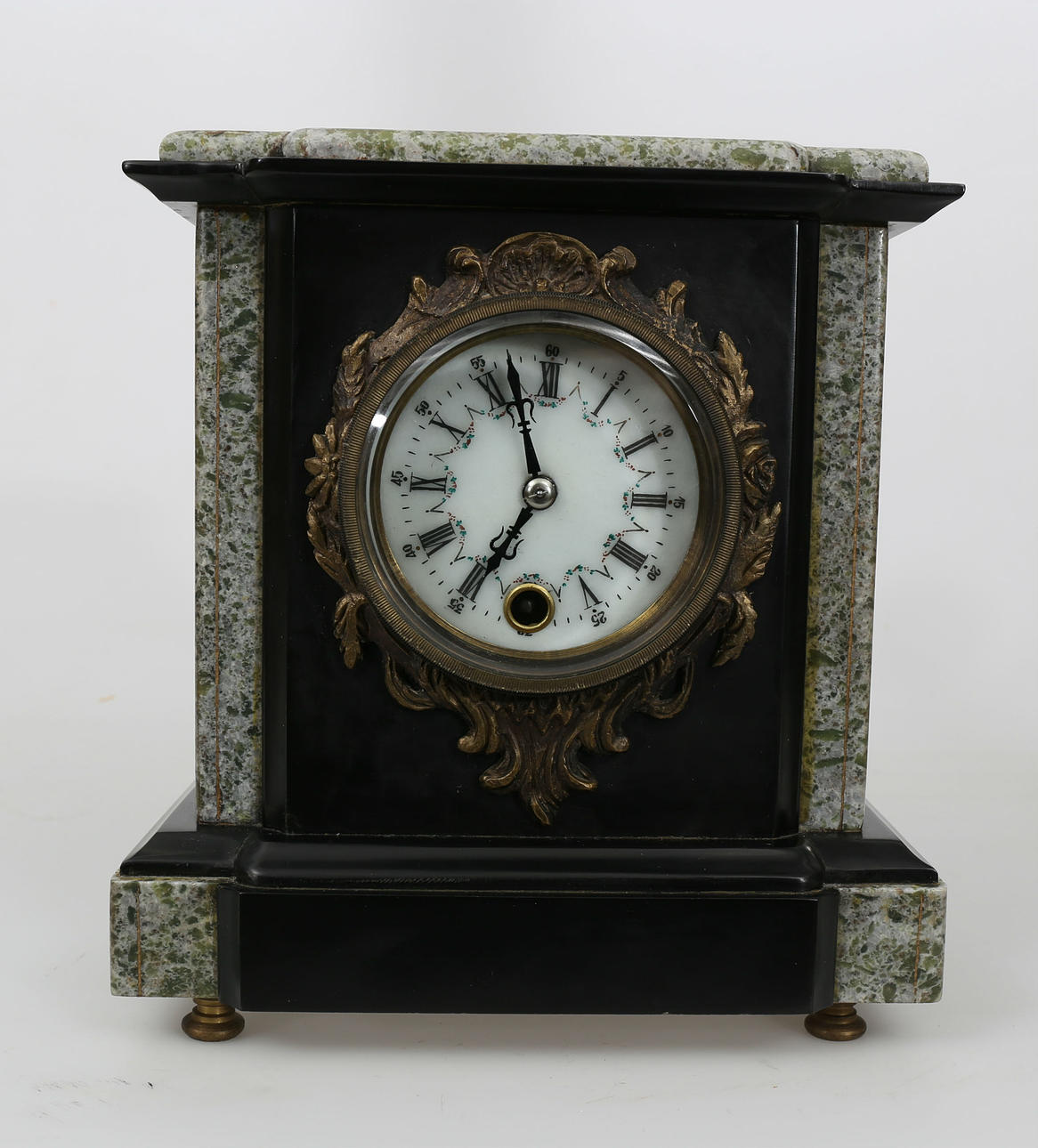 BORDSUR, marmor och sten, 1900-talets första hälft.