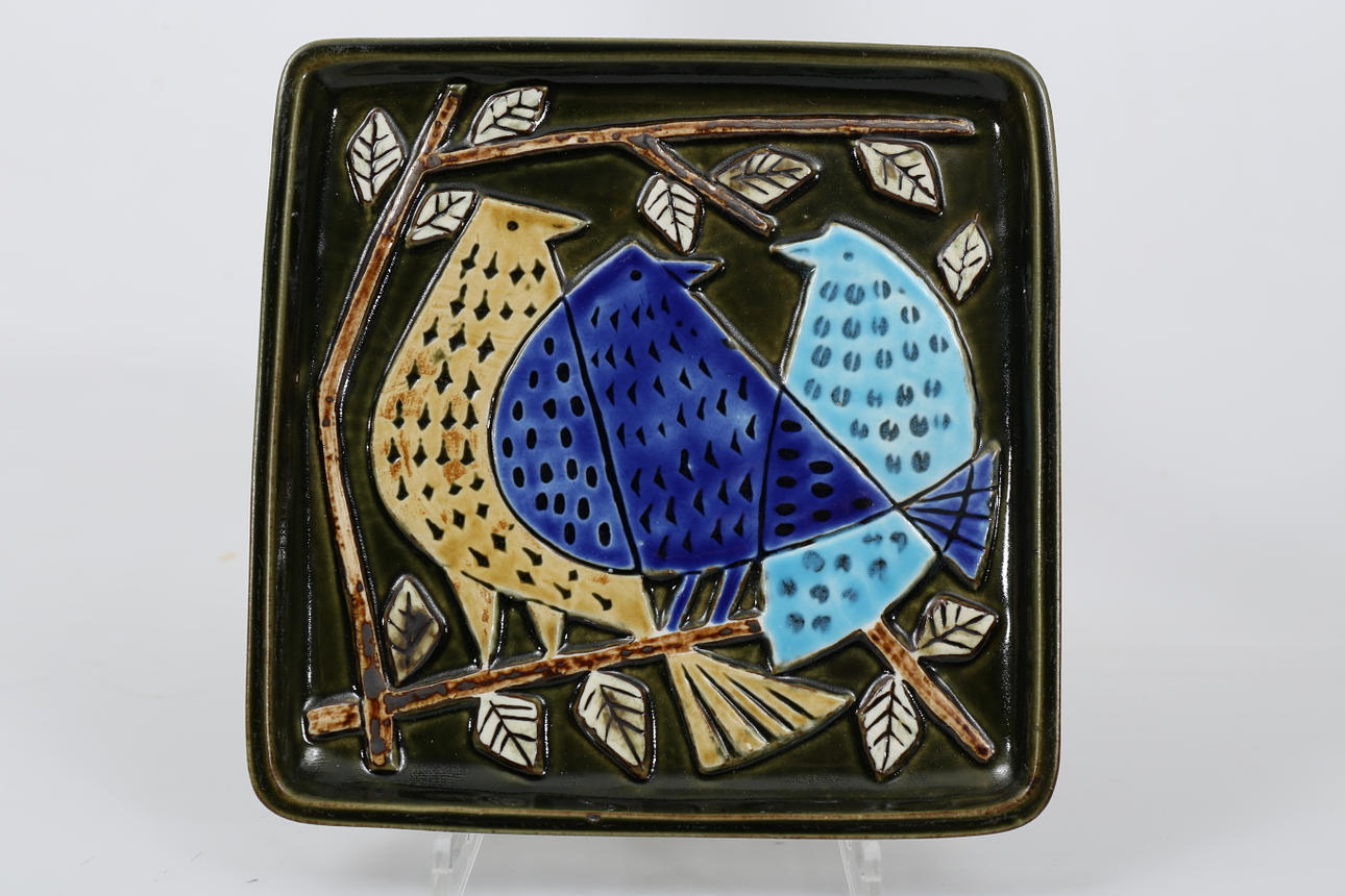 LISA LARSON. Väggtavla, stengods, Gustavsberg.