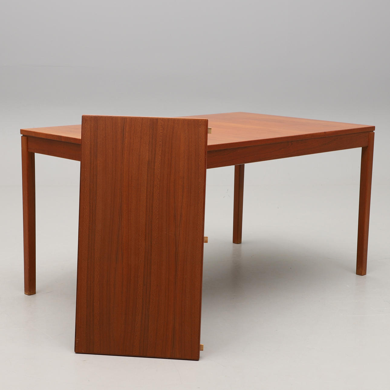 MATBORD, Ulferts, Tibro 1960-tal, märkt.