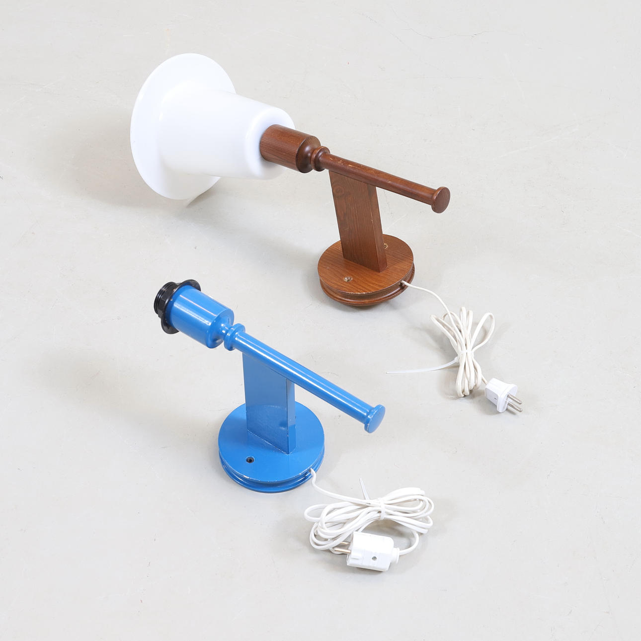 2 væglamper, malet træ, Luxus, 1980'erne.