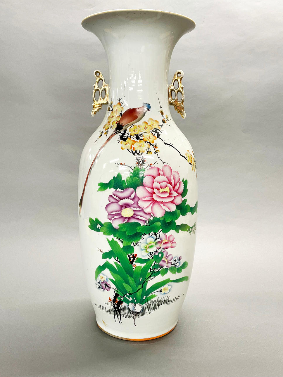 LARGE CHINESE REPUBLICAN PERIOD VASE.