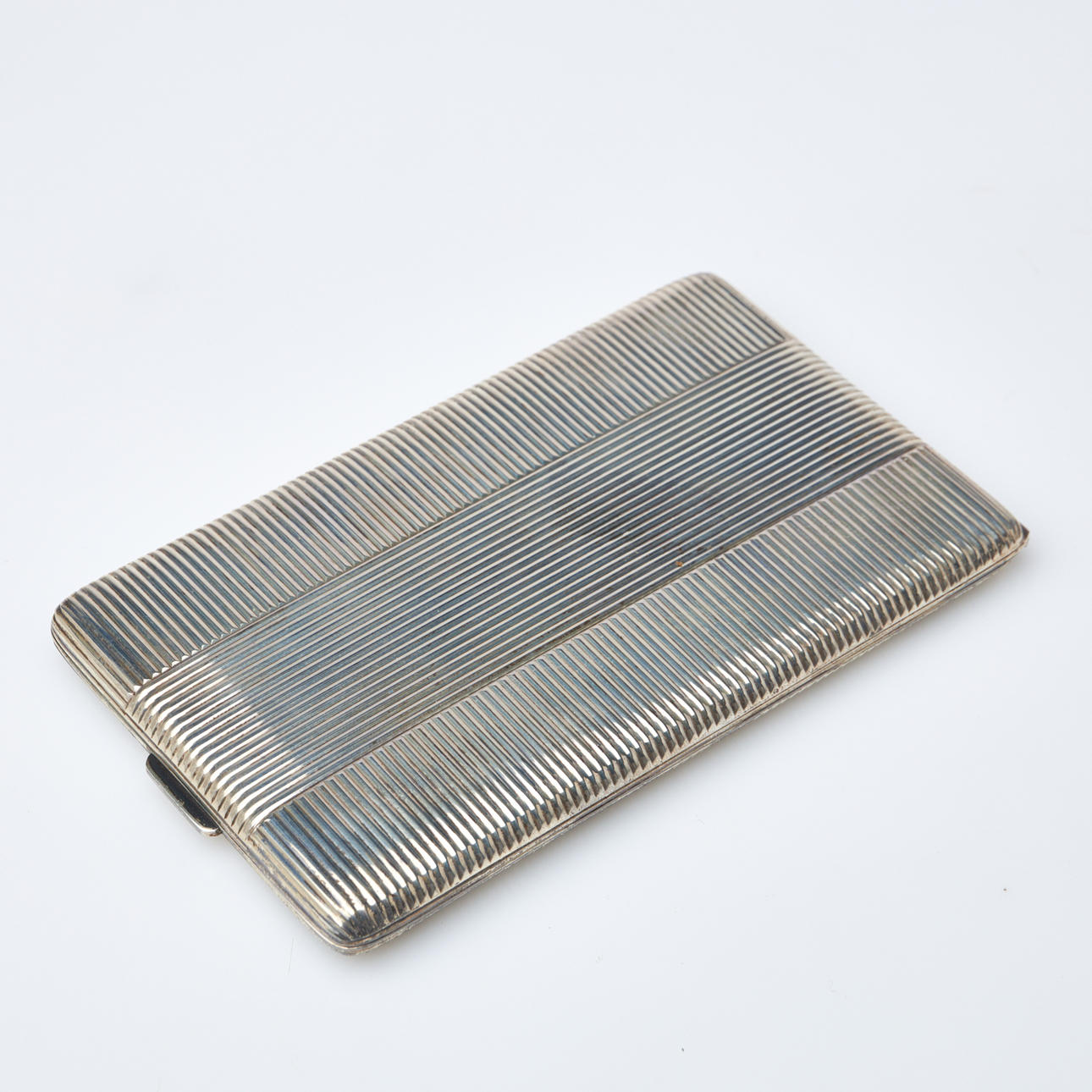 CIGARETTE CASE. Sterling silver, fluted outside, inside with gift engraving, case marked Ferlin Jeweler Göteborg.