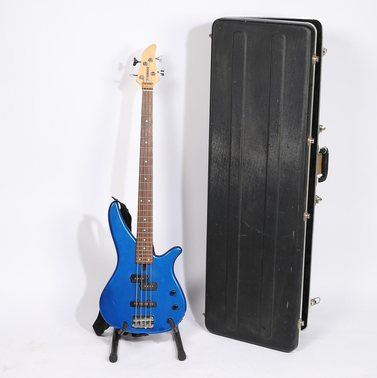 BAJO YAMAHA RBX-170.