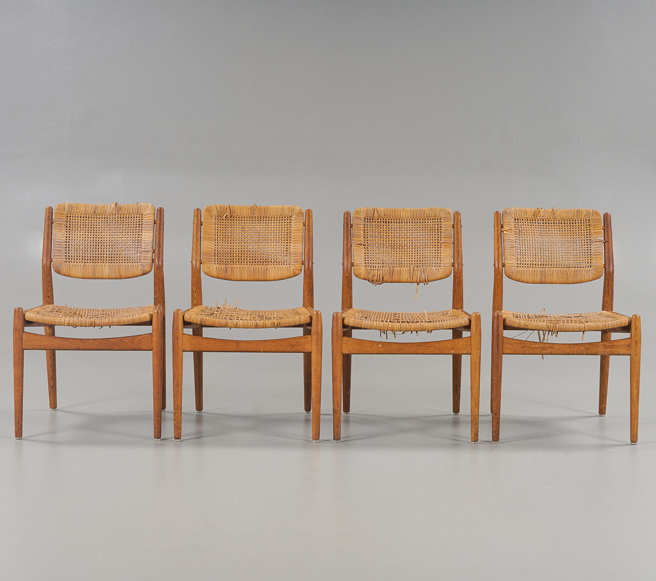 ARNE VODDER & ANTON BORG. Four chairs, Sibast - Denmark, 1960s.