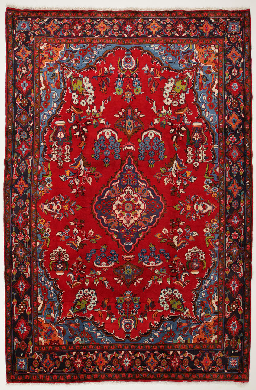 MATTA, Persisk, Viss, 335x220 cm.