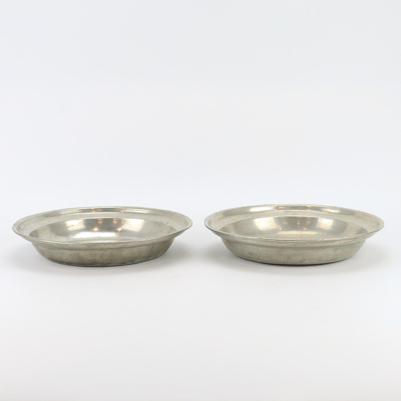 TINALEVY, 2 kpl, antiikki.