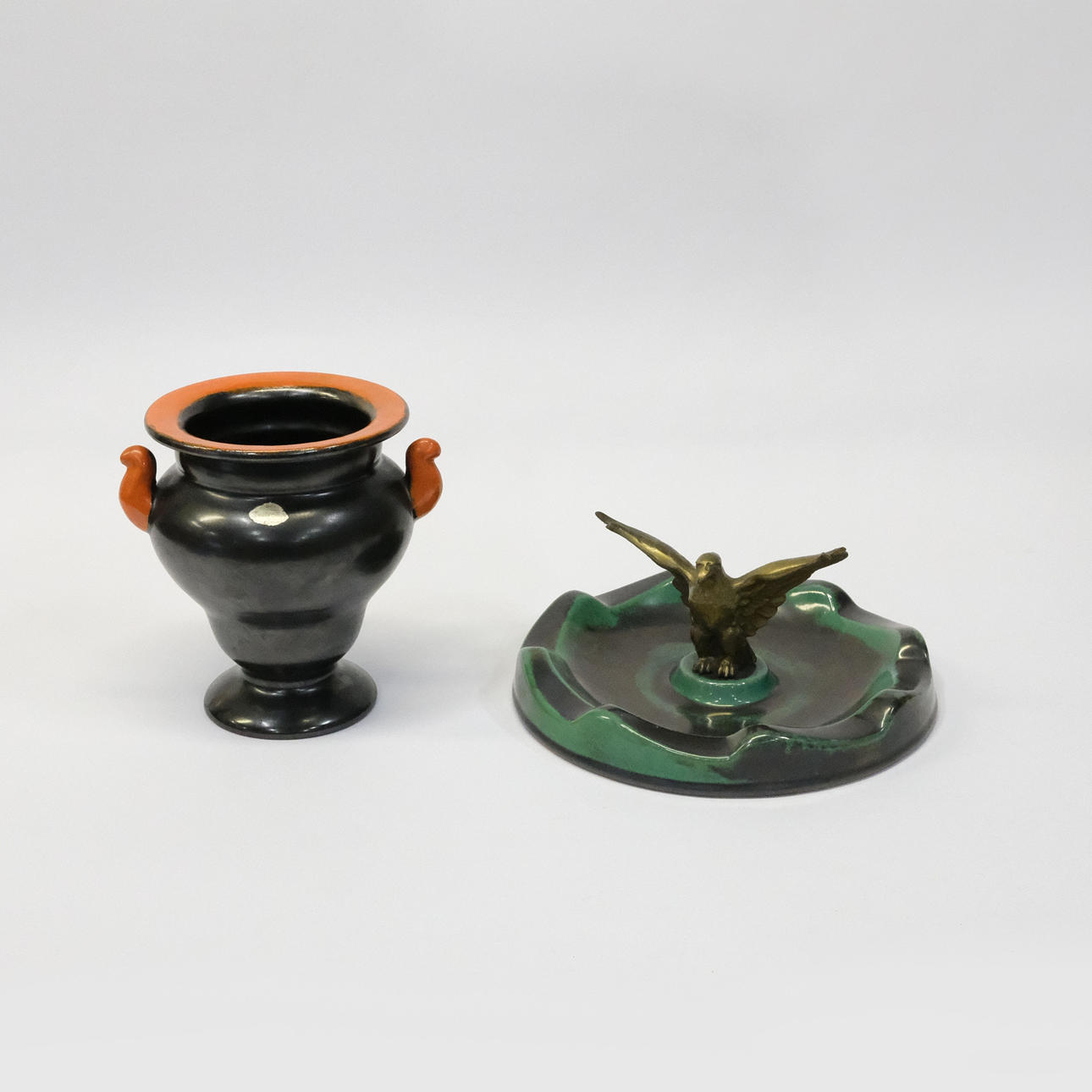 UPSALA-EKEBY, VASE AND ASHTRAY.