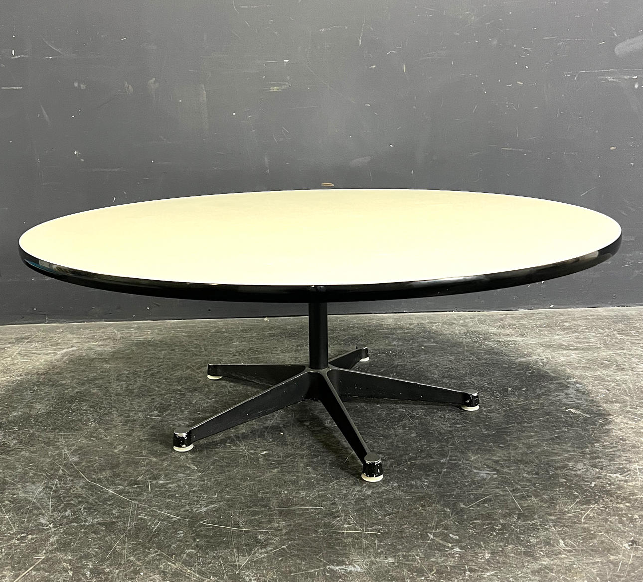 CHARLES & RAY EAMES. VITRA-HERMAN MILLER SOFABORD.