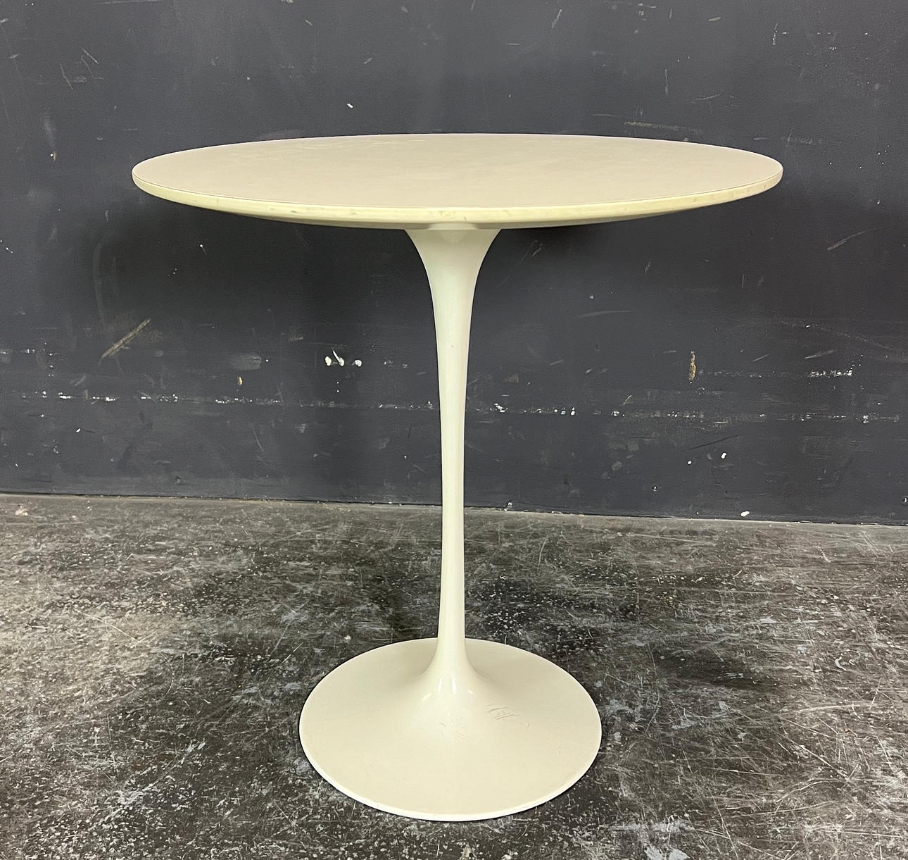 EERO SAARINEN. KNOLL BORD.