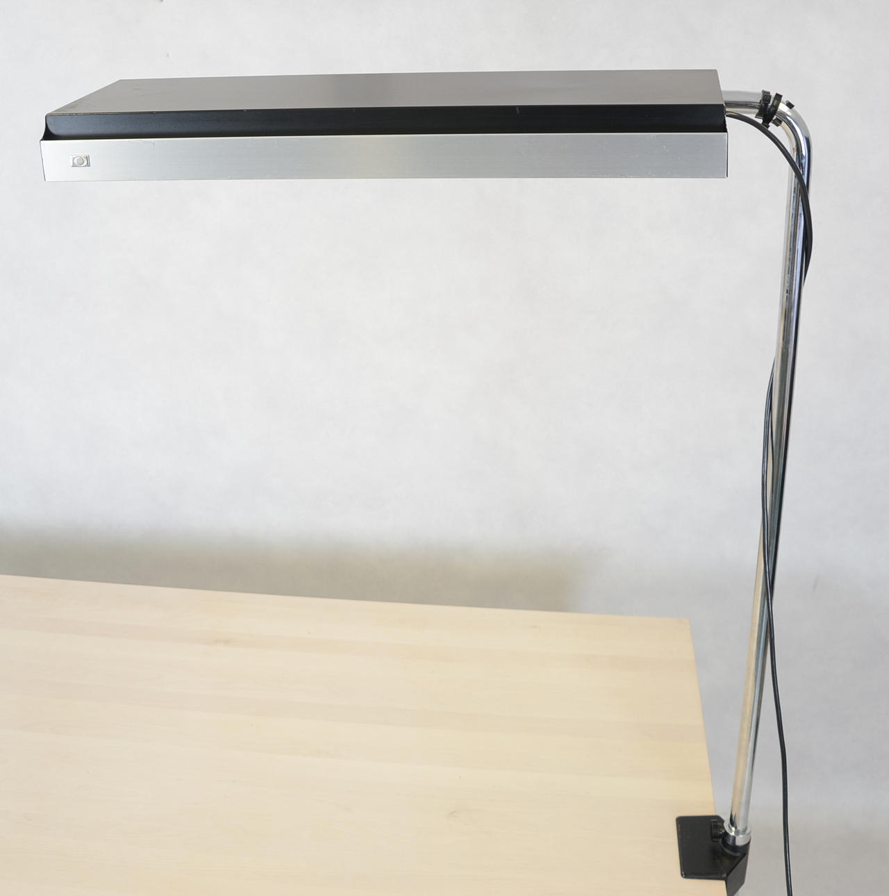 SKRIVBORDSBELYSNING, modern tillverkning.