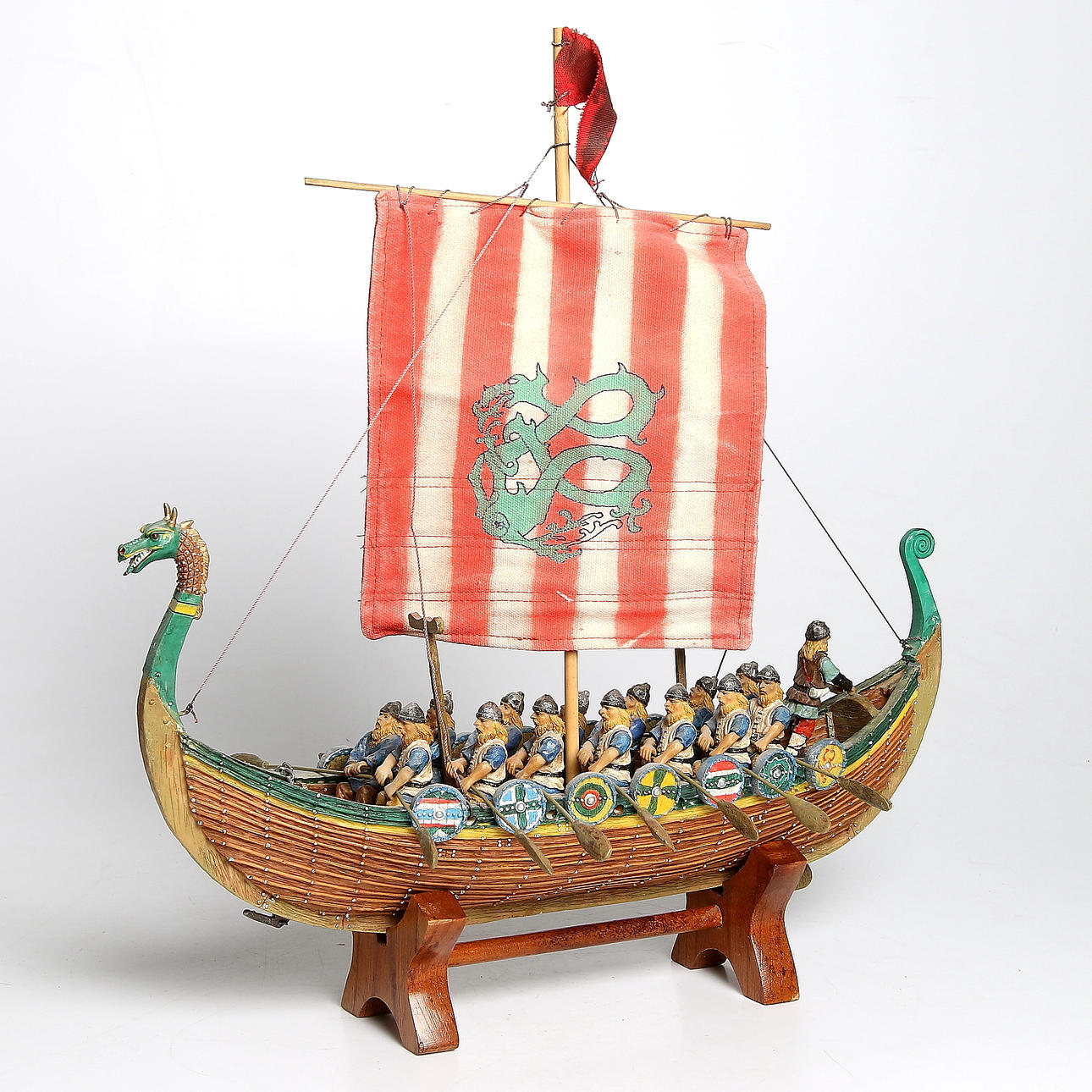 MODELLBÅT, "Vikingaskepp", 1900-tal.