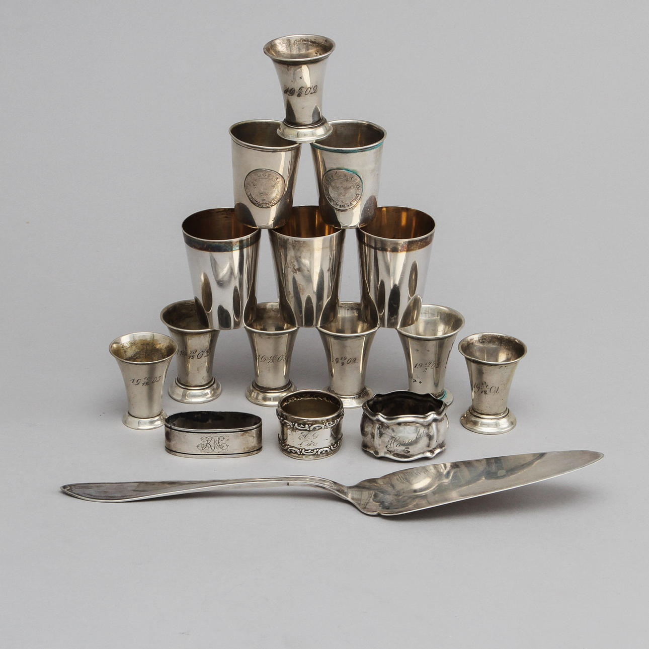 SILVERFÖREMÅL, 15 st, silver, Vikt 420 gram.