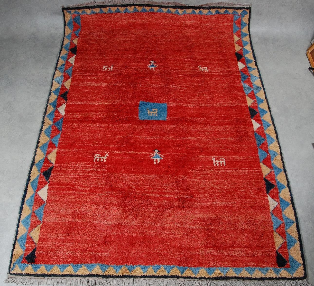 MATTA, flossaliknande Gabbeh 290 x 213 cm.