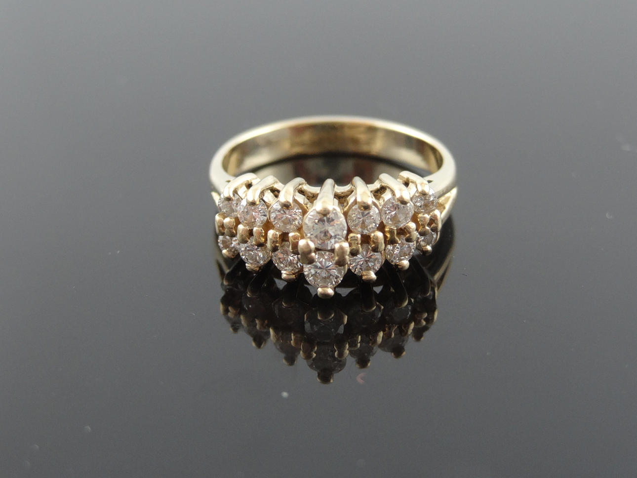 PYRAMID DESIGN diamantring 0,58cts.