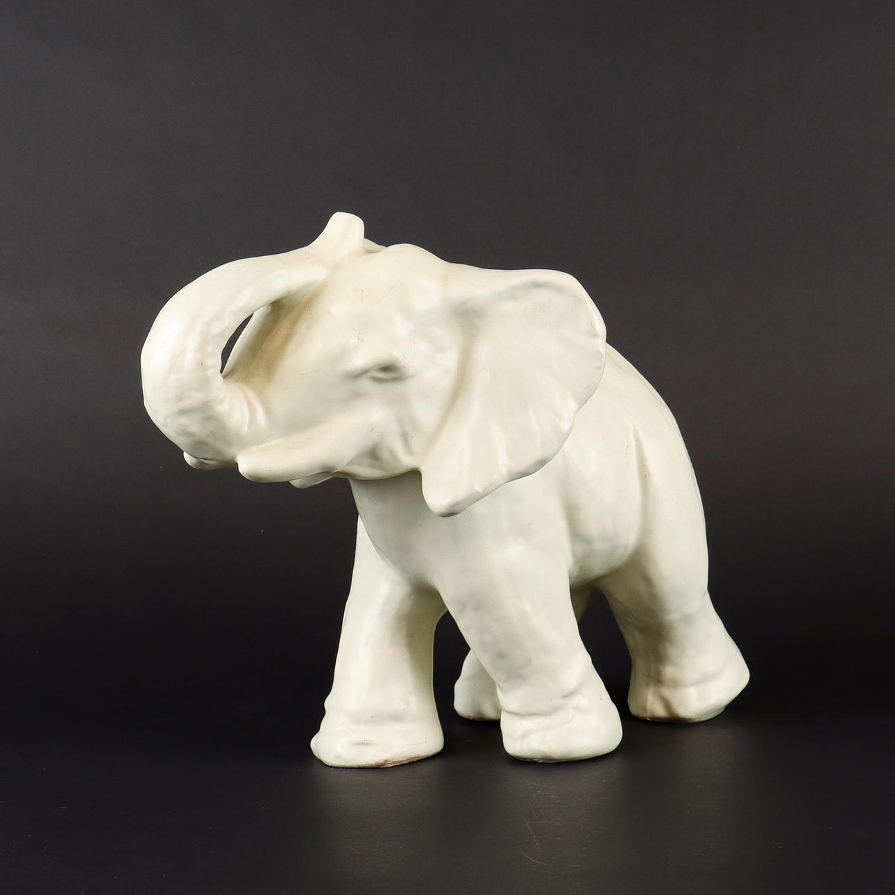 ANNA-LISA THOMSON. Elefant, keramik, Upsala Ekeby.