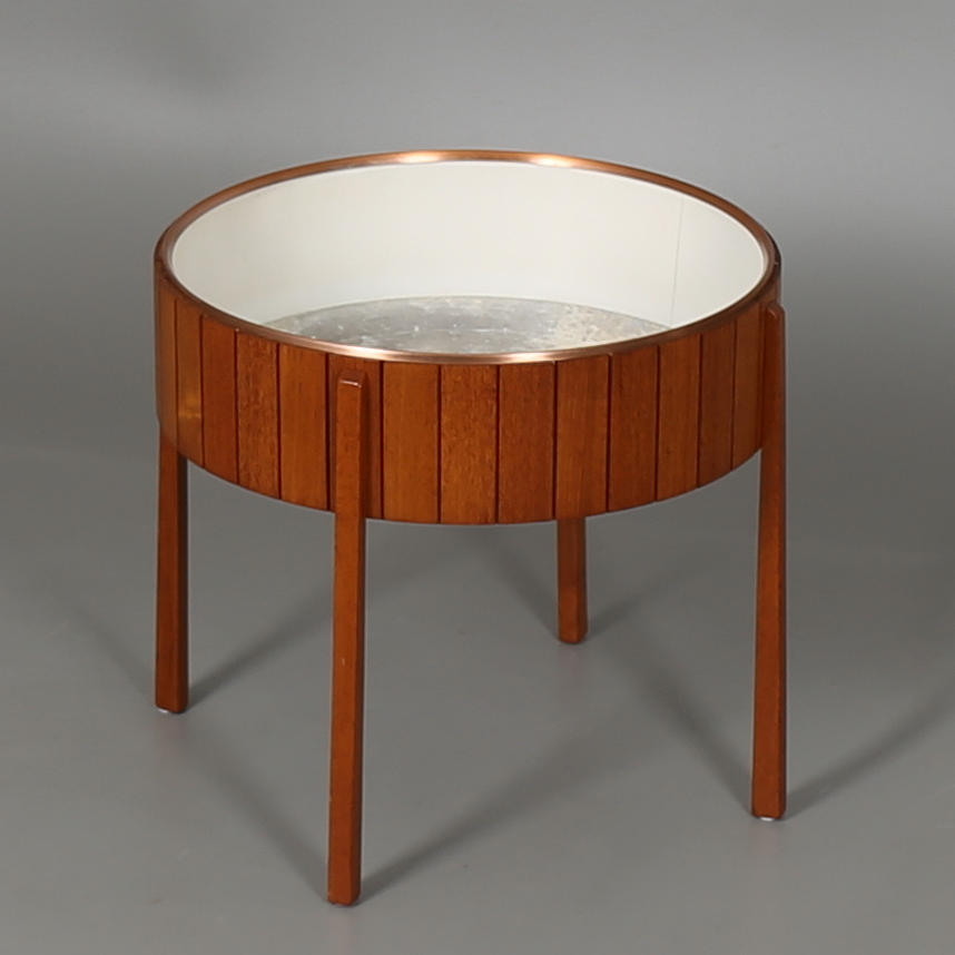 BLOMSTERBORD, trä och metall.