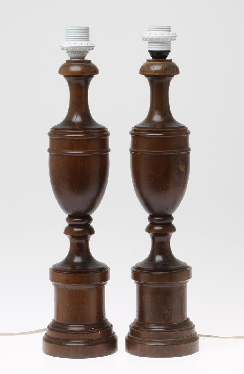 BORDSLAMPOR, ett par, 1900-talets andra hälft.