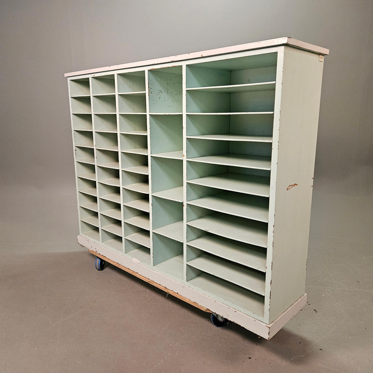 HYLLFACK, 1900-talets mitt.