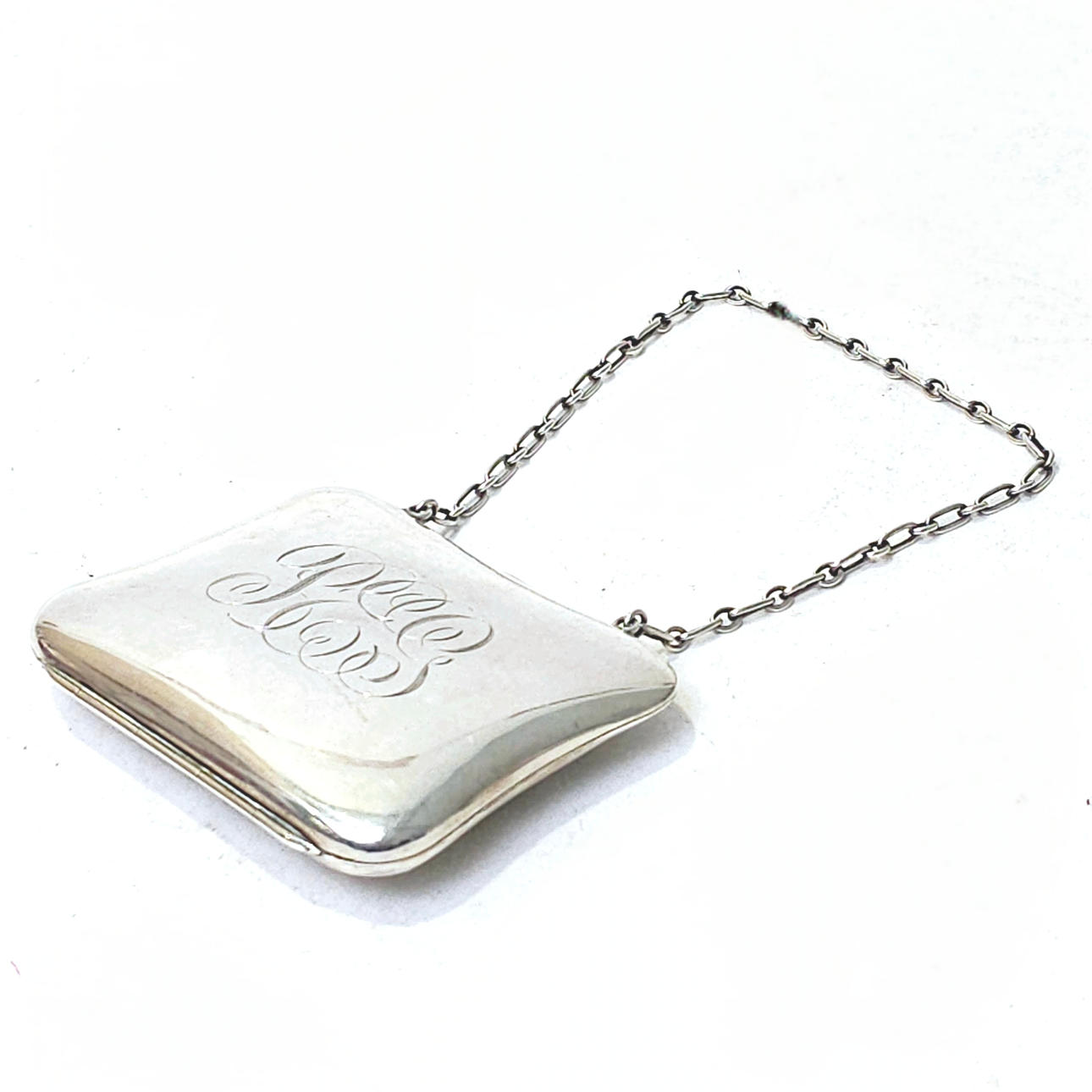 ENGLISCHE SILBERGELDBÖRSE MIT GRAVIERTEN BLUMEN, P.E.S.