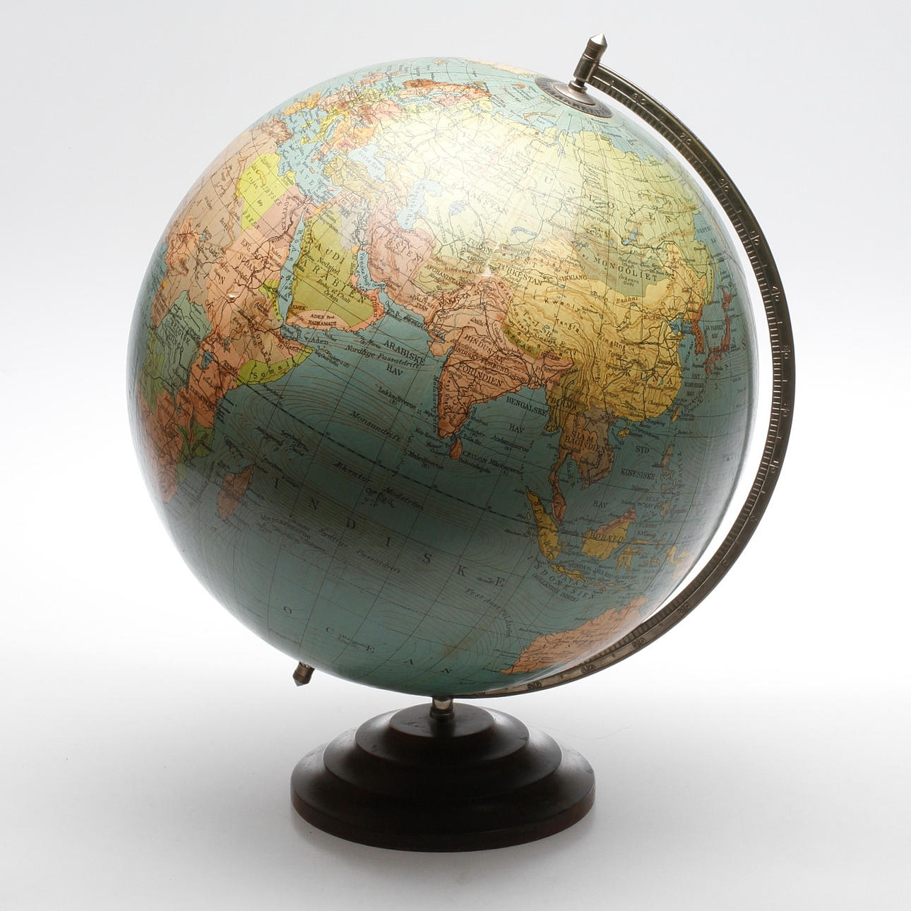 JORDGLOB, 1900-talets första hälft.