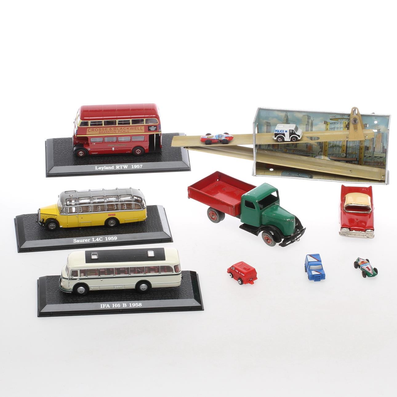 LEKSAKER diverse. Technofix, LISS&Co GAGNEF, divesre bilar och bussar.