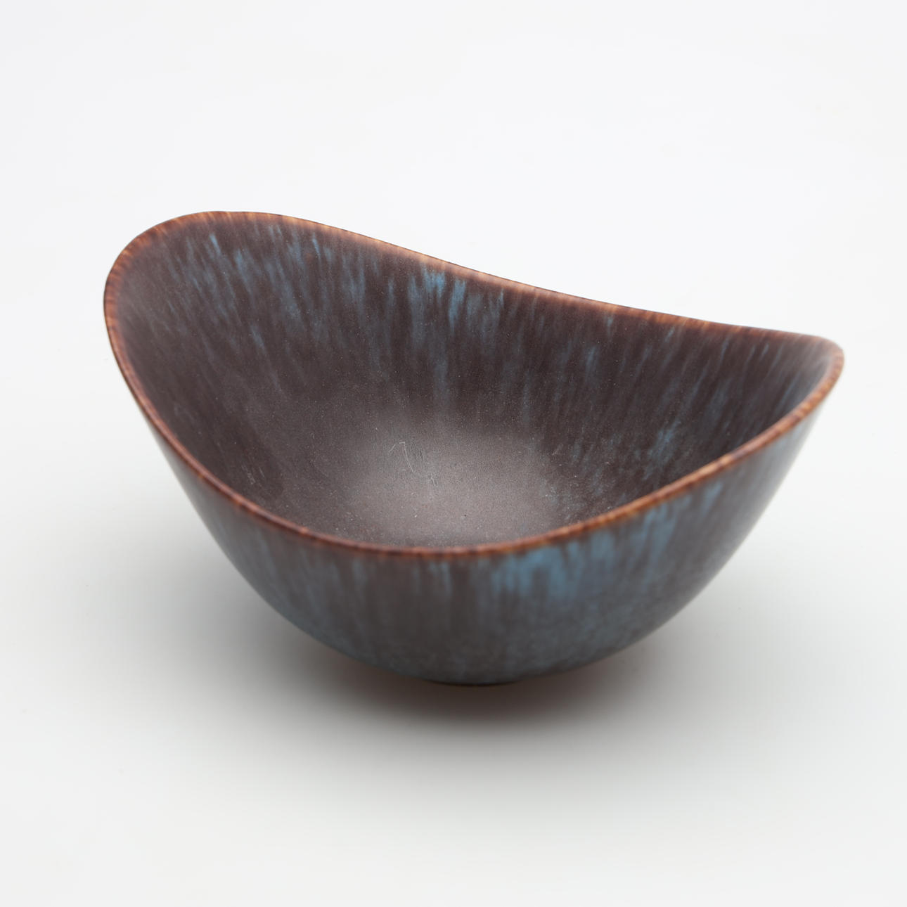 GUNNAR NYLUND. SKÅL, "ARO", Rörstrand.