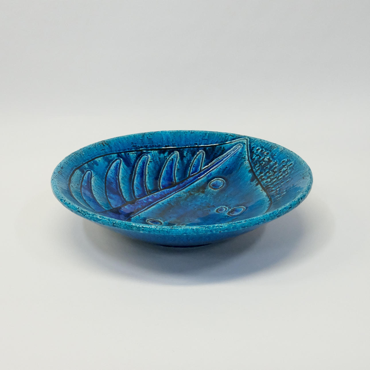 CHARLOTTE HAMILTON. RÖRSTRAND SKÅLFAD, STENTØJ.