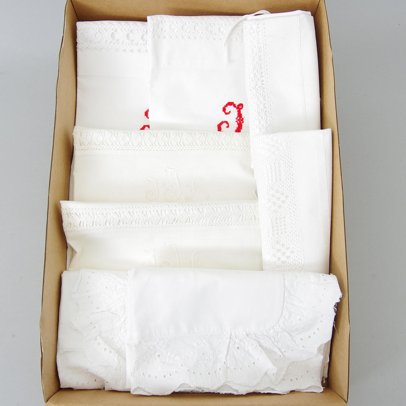 ÖRNGOTT MED SPETS OCH BRODYR.