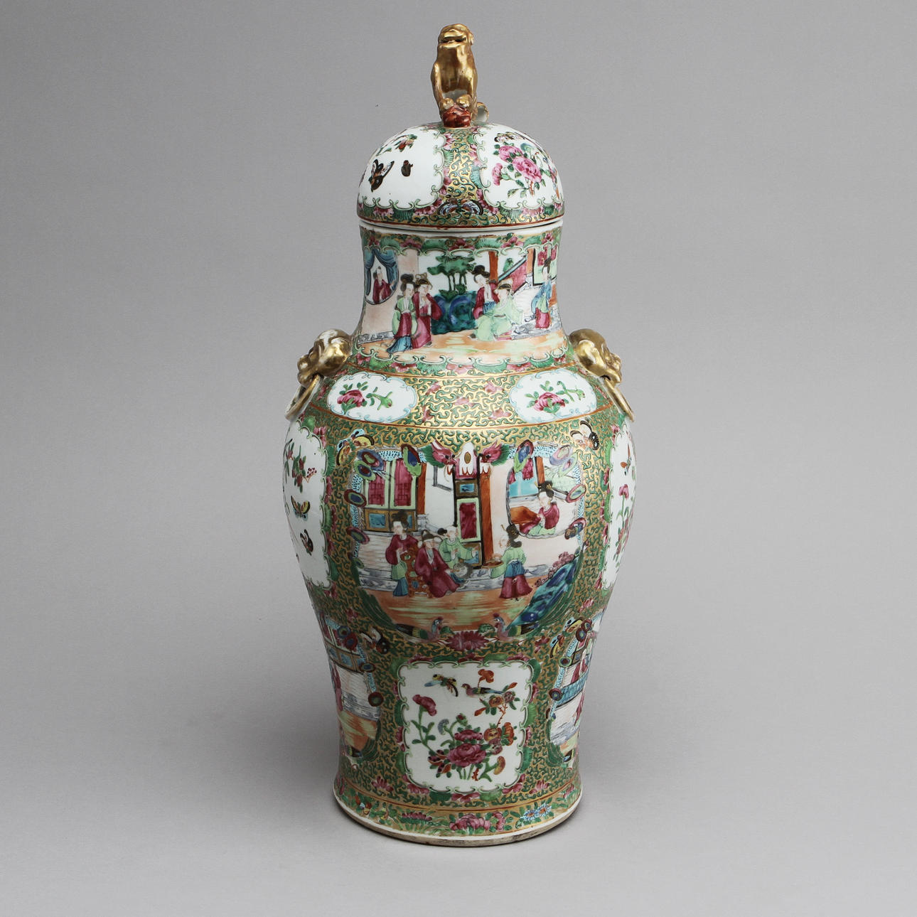 LOCKURNA, porslin, Kanton, Kina 1800-tal.