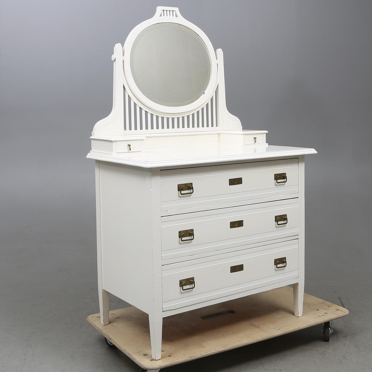 SPEGELBYRÅ, Carl Larsson-stil, 1900-talets första hälft.