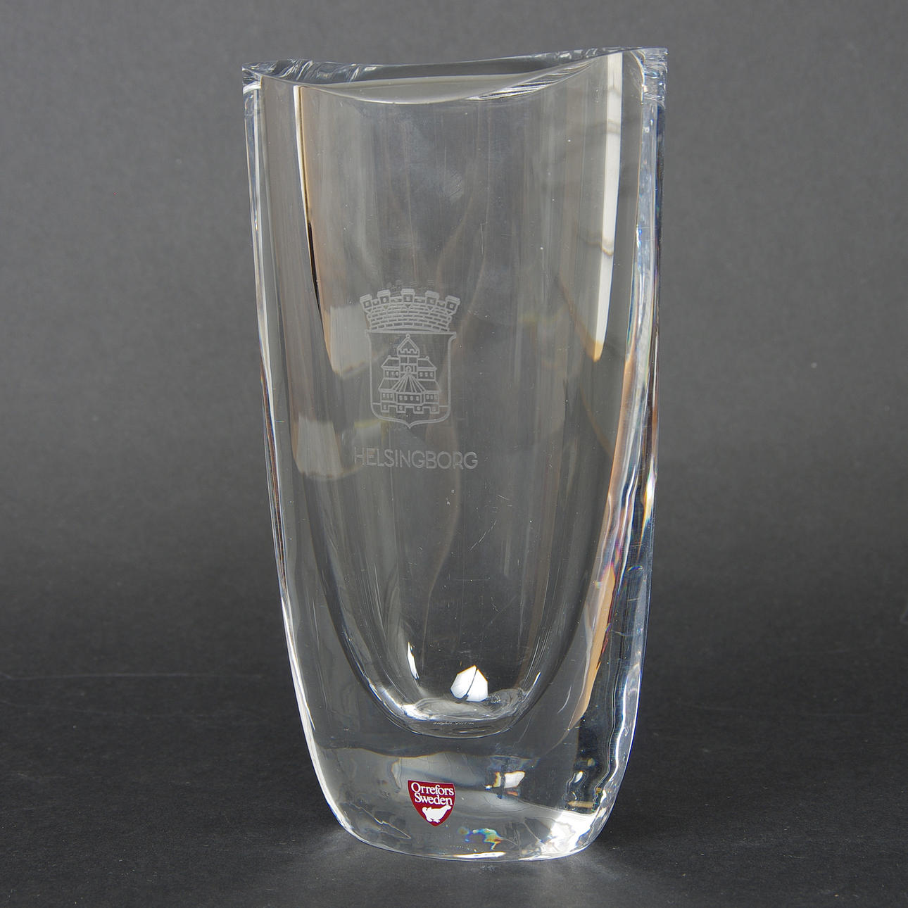 VAS, glas, Orrefors, Helsingborgs emblem.