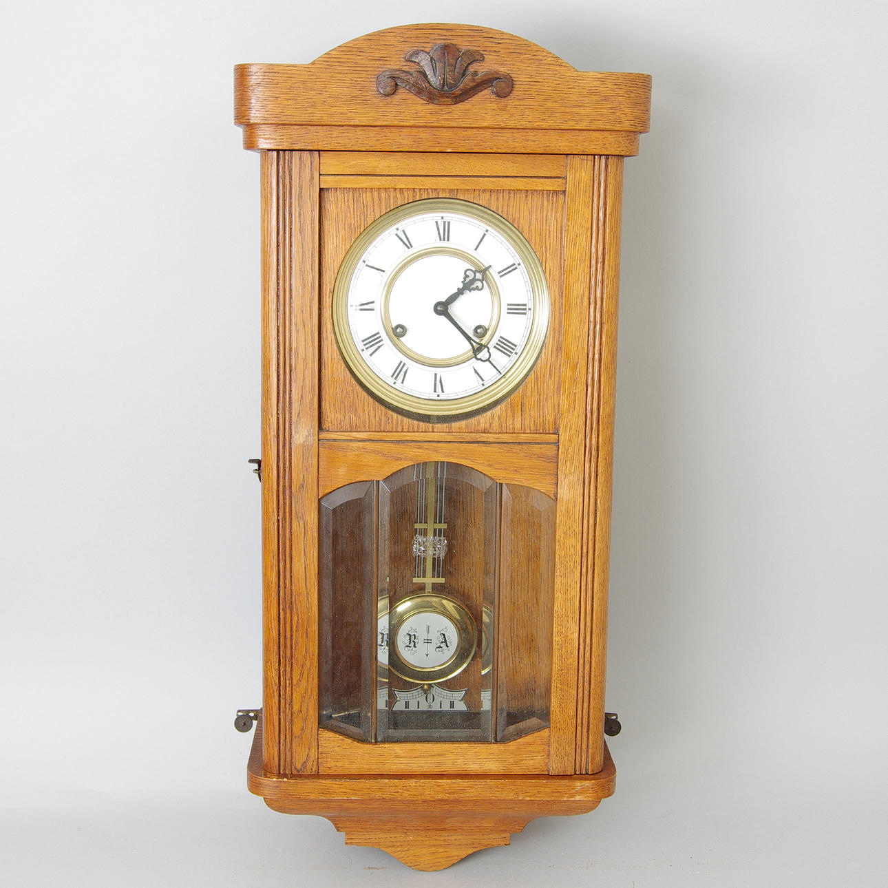 VÆGUR, eg, første halvdel af det 20. århundrede.