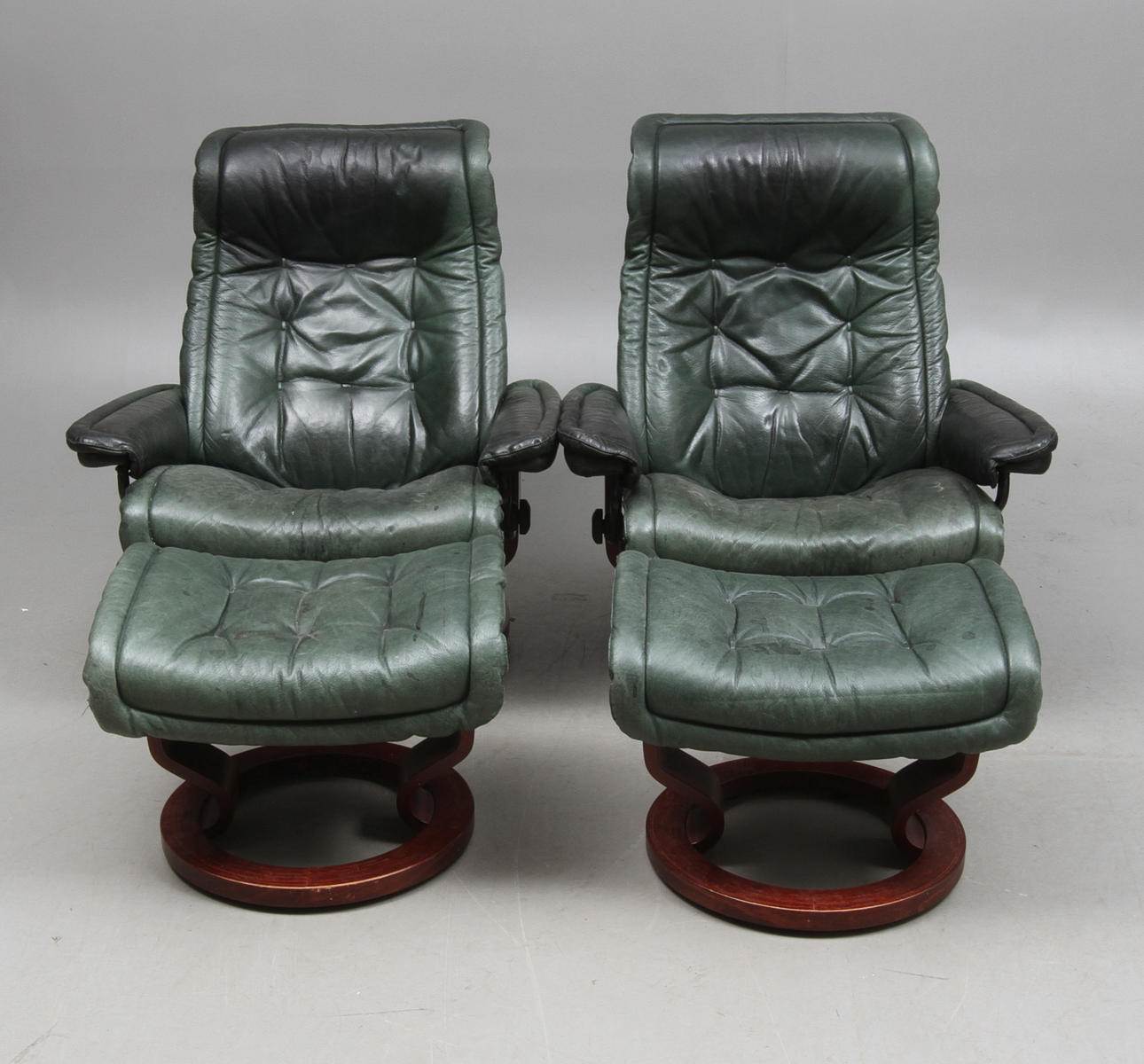 FÅTÖLJER, 2 st, med fotpall, "Stressless", Ekornes.