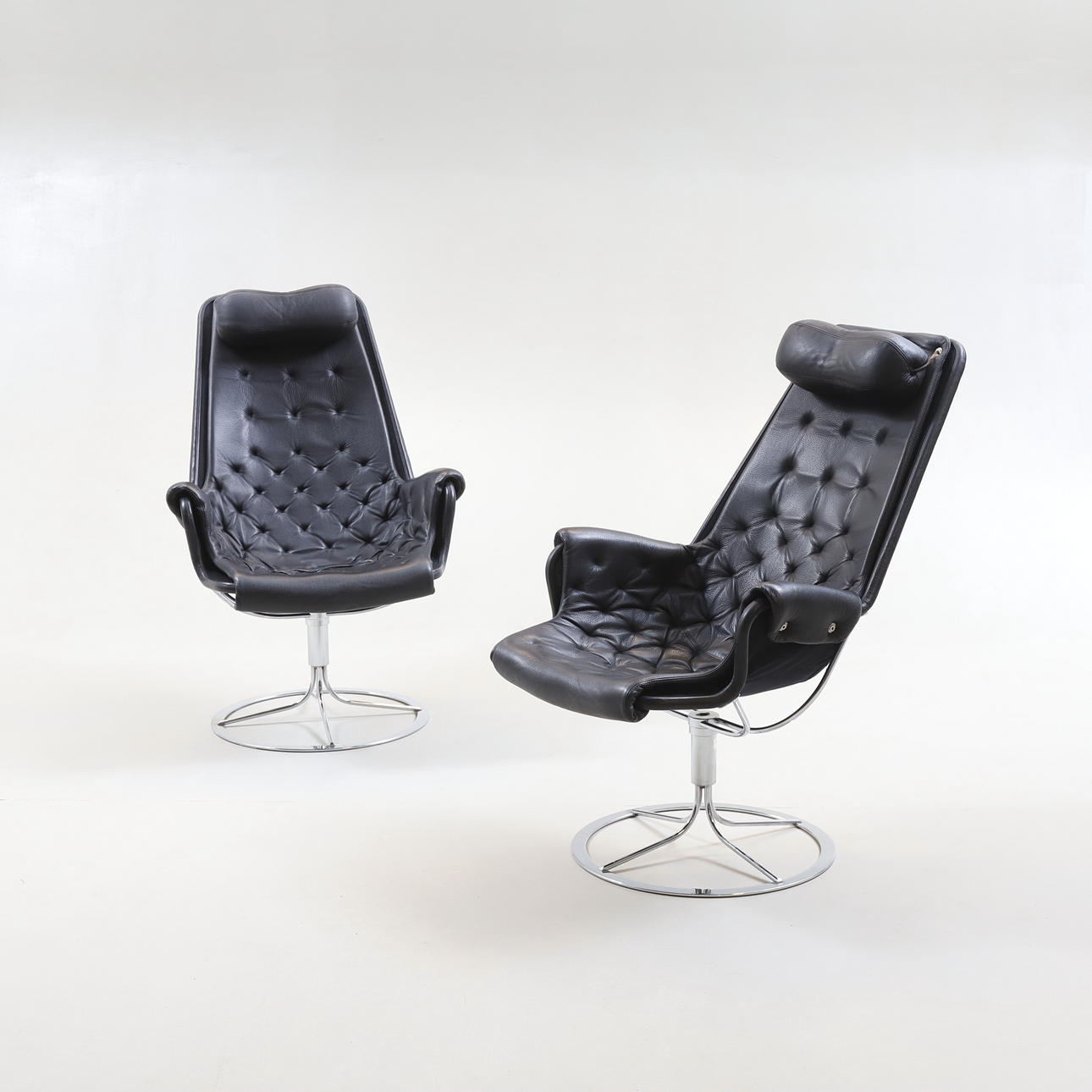 BRUNO MATHSSON. Fåtöljer, 1 par, "Jetson", Dux.