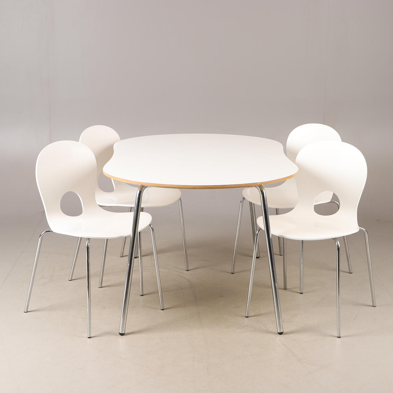 MÅRTEN CLAESSON. Dining set, 5 pieces, “Rodrigo”, Swedese.