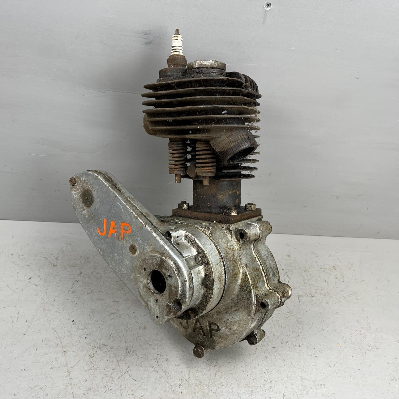 JAP, engine, 200 cc, England, circa 1930.