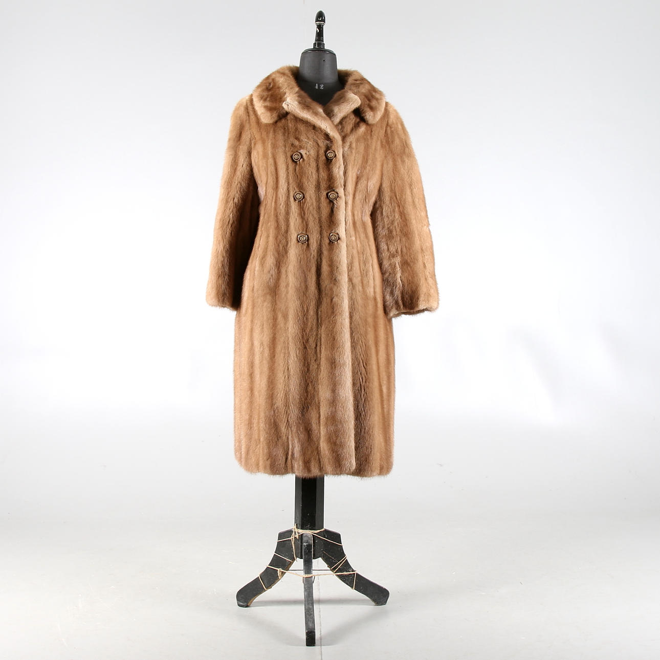 MINKPÄLS, Sagamink. 1900-tal.