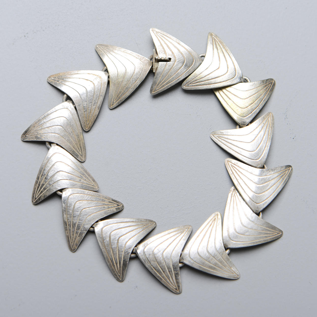 ERIK SVANE. Bracelet, sterling silver, dated 1959 (I9).