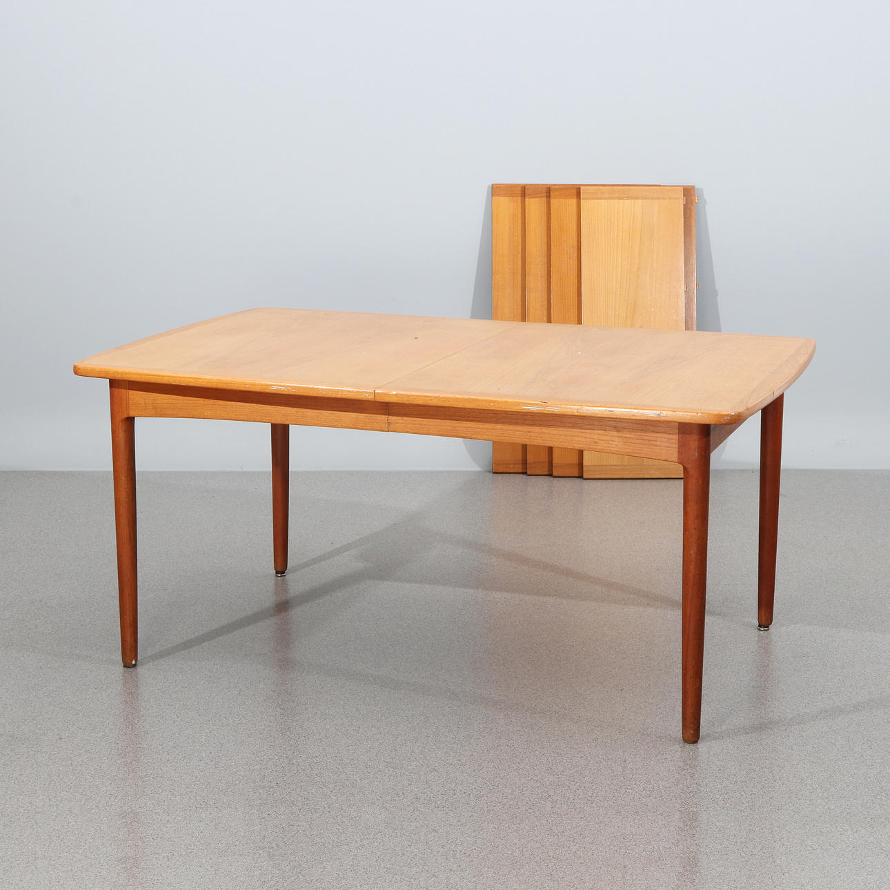 MATBORD. Teak. Modern design, 1960-tal.