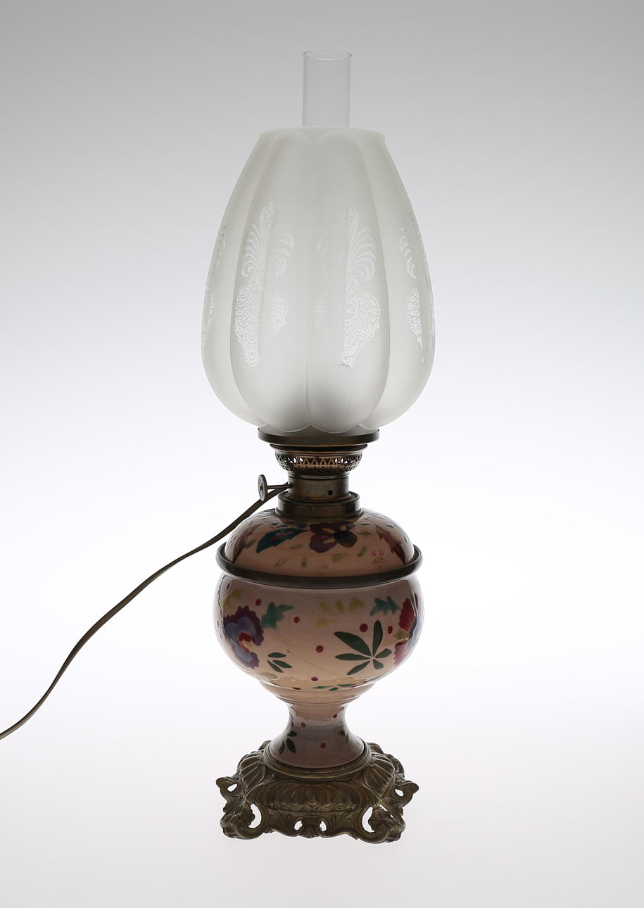 BORDSLAMPA, majolika, 1900-tal.