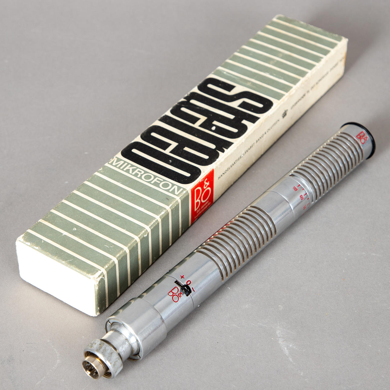 B & O 'BM 5' mikrofon.