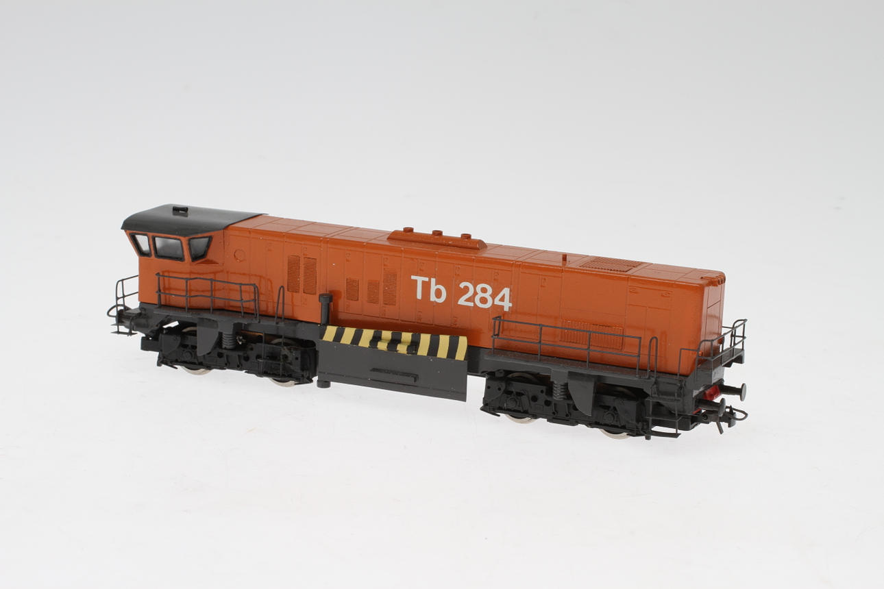 MODELLTÅG diesellok Tb 284 MODELLPRODUKTION med ROCO-chassi, originalkartong.