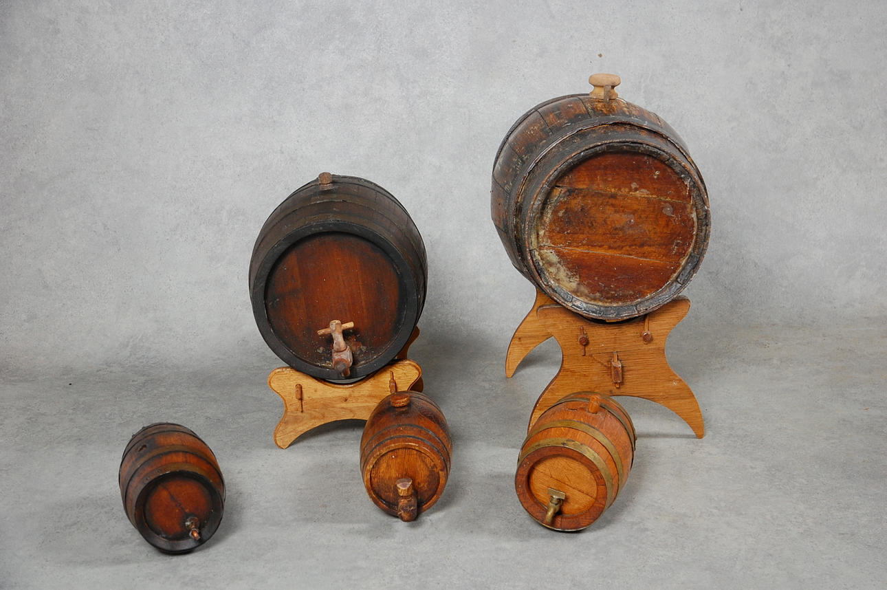 VINKÄLLAR INTERIÖR, 5 st tunnor.