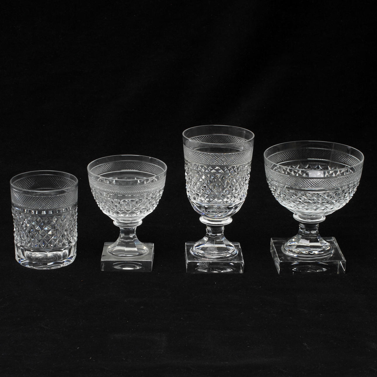 GLASSERVIS, 42 delar, glas, "Kent", Elis Bergh för Kosta.